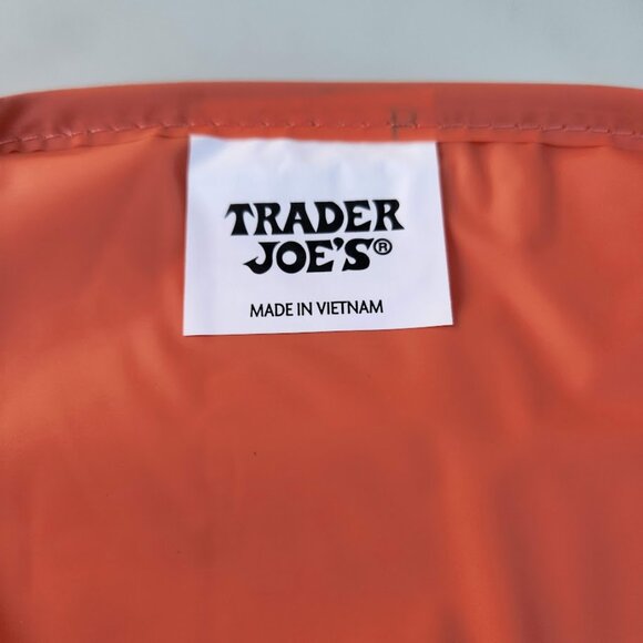 New Trader Joe's Mini Insulated Bags PEACH Color Lunch Box NEW LIMITED EDITION 2 - Picture 7 of 11